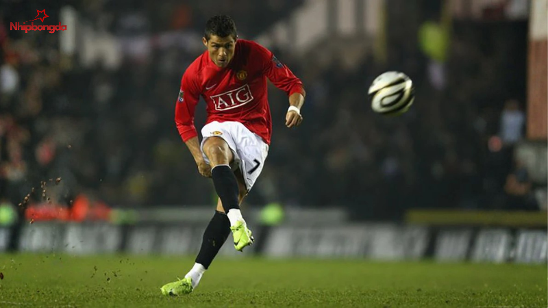 Cristiano Ronaldo - Thương hiệu cá nhân cùng knuckleball