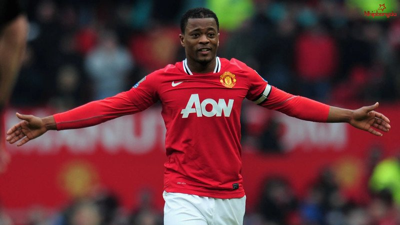 Hậu vệ trái Patrice Evra