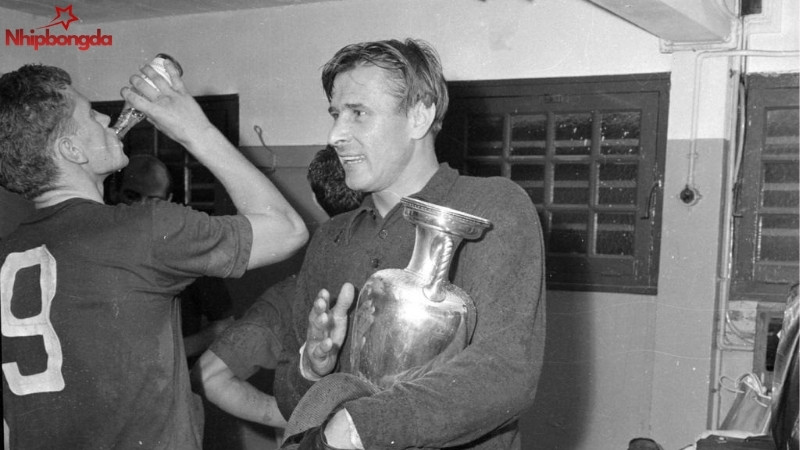 Thành tích “vô tiền khoán hậu” của thủ môn Lev Yashin